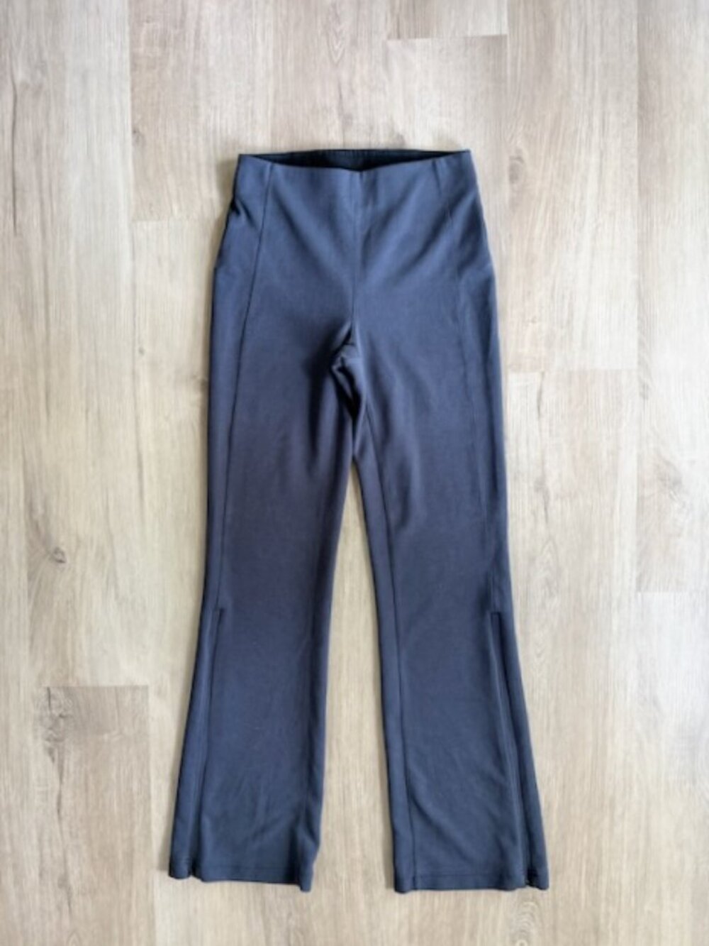 Lulu Ribbed Softstreme Zip Flare Pant 6 Grey